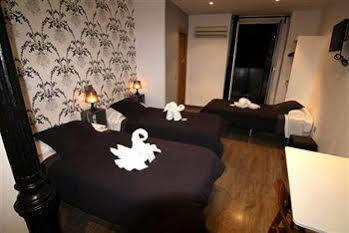 Guest house Abril Madrid