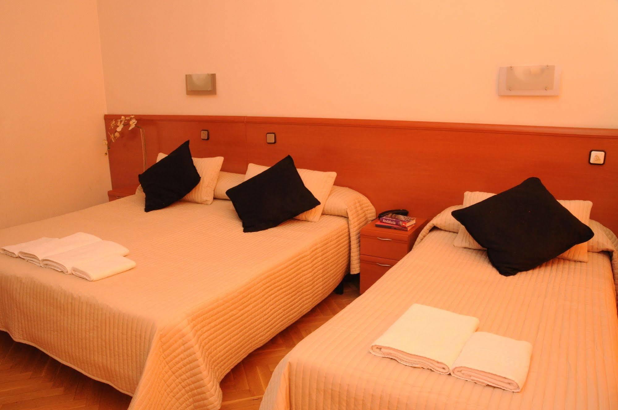 Guest house Luis Xv 3*