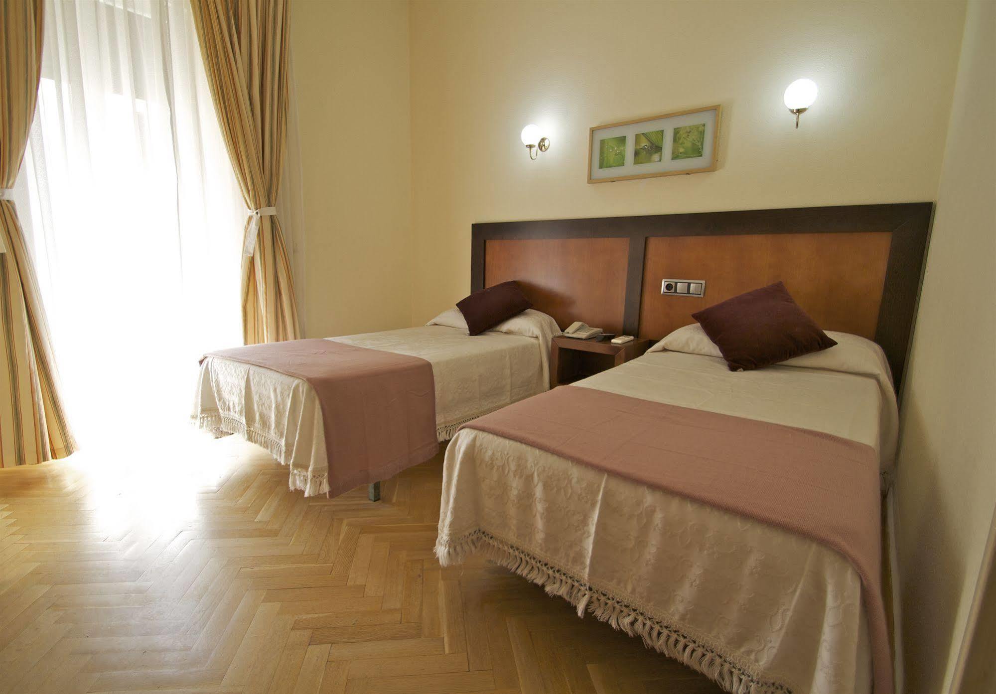 Gasthof Greco Gran Via 2*