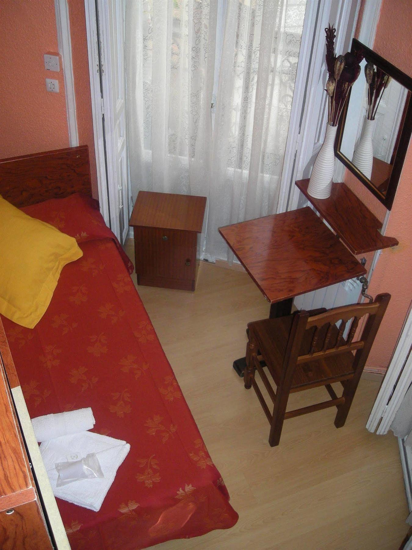 Comercial Guest house
