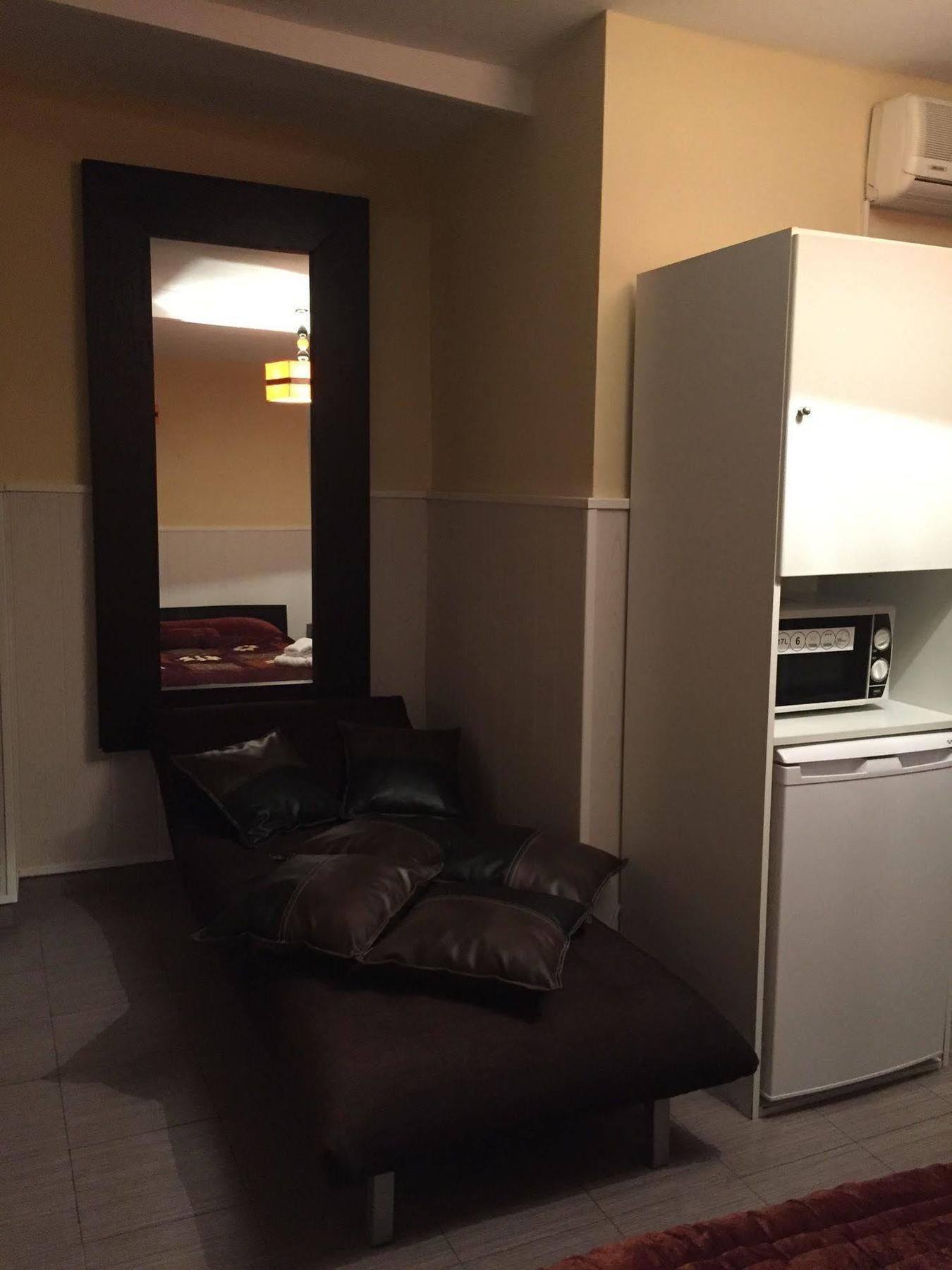 Oxum Apartment