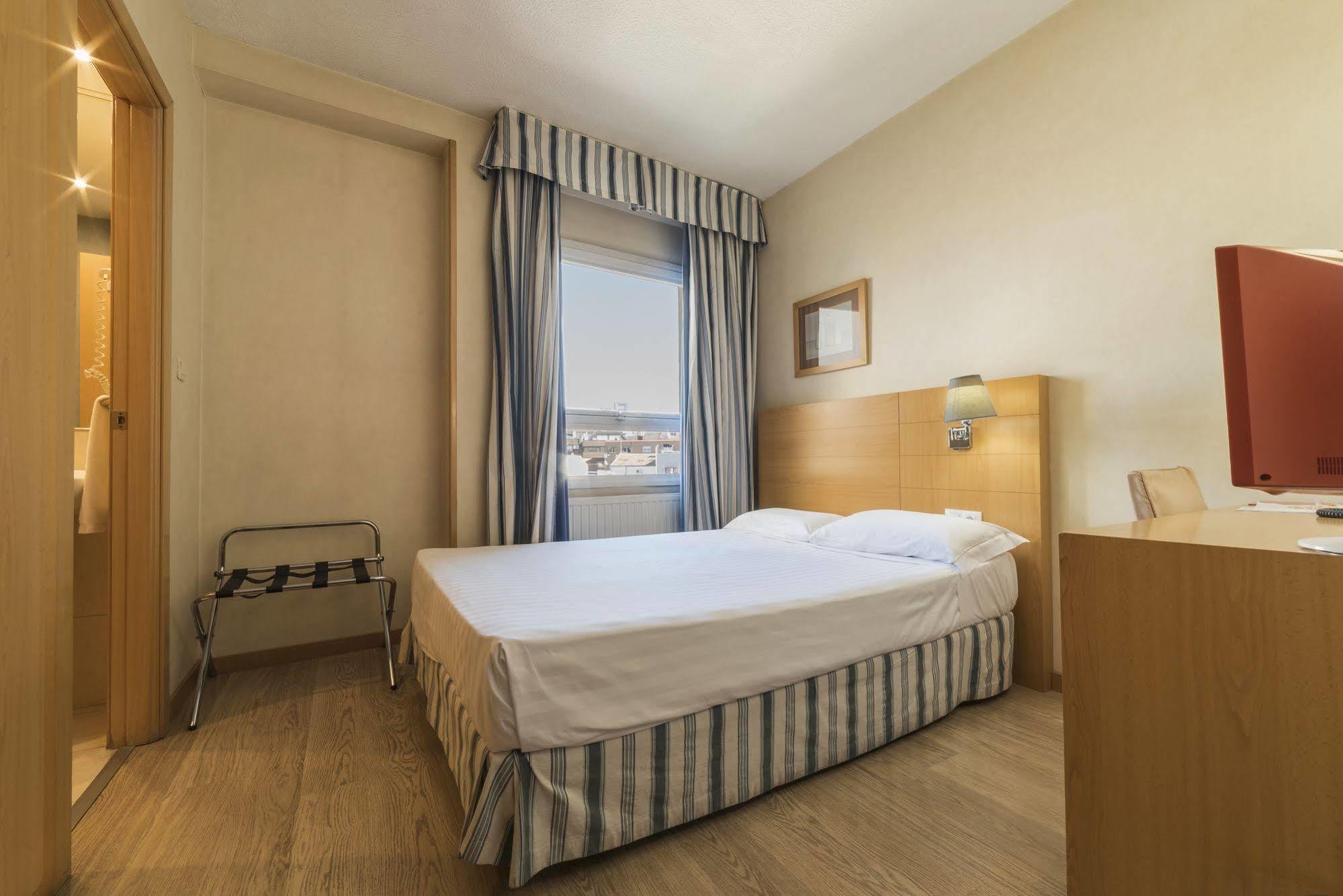Hotel Infanta Mercedes Madrid