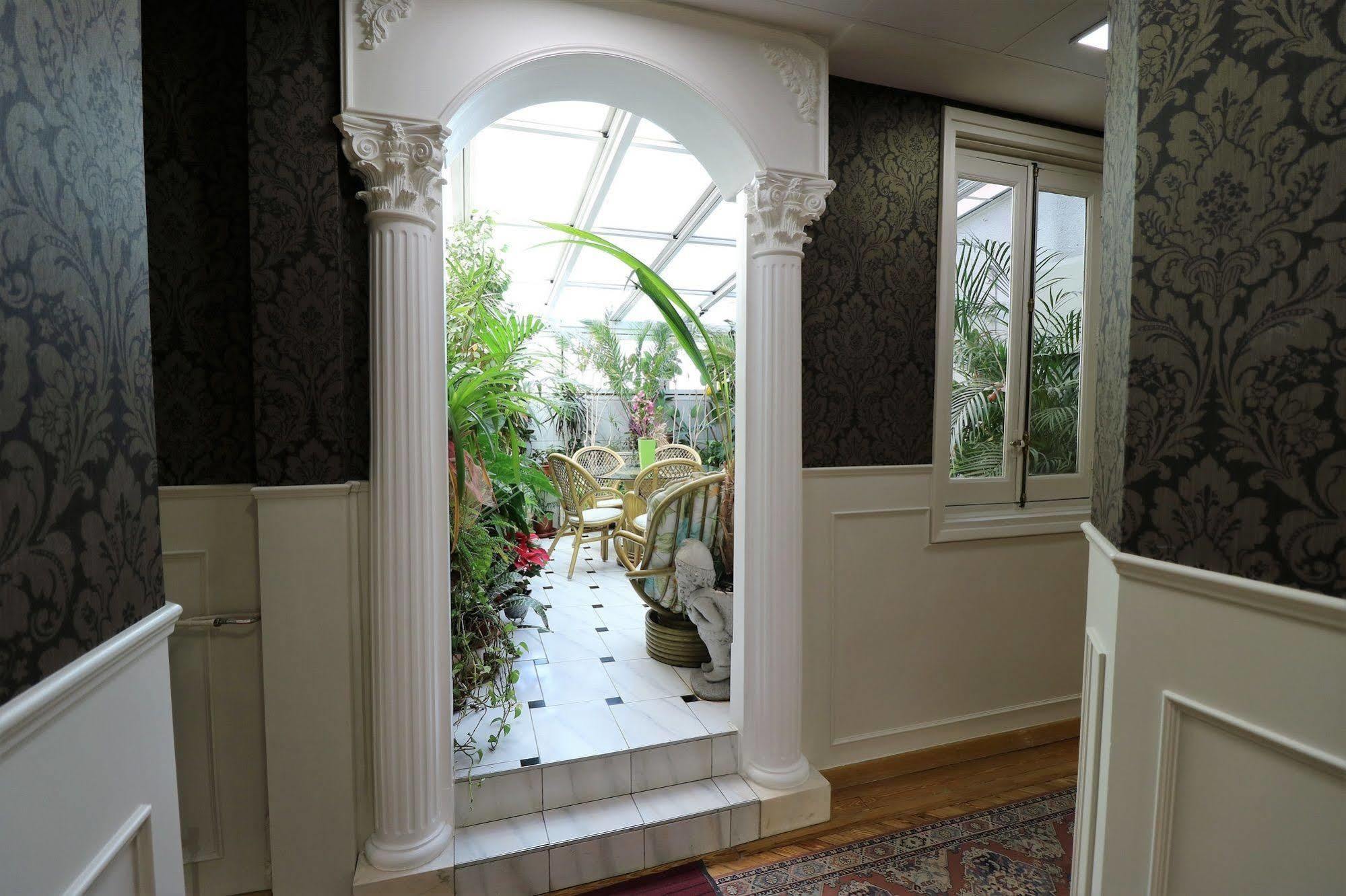Hispano - Argentino Gran Via Guest house 3*