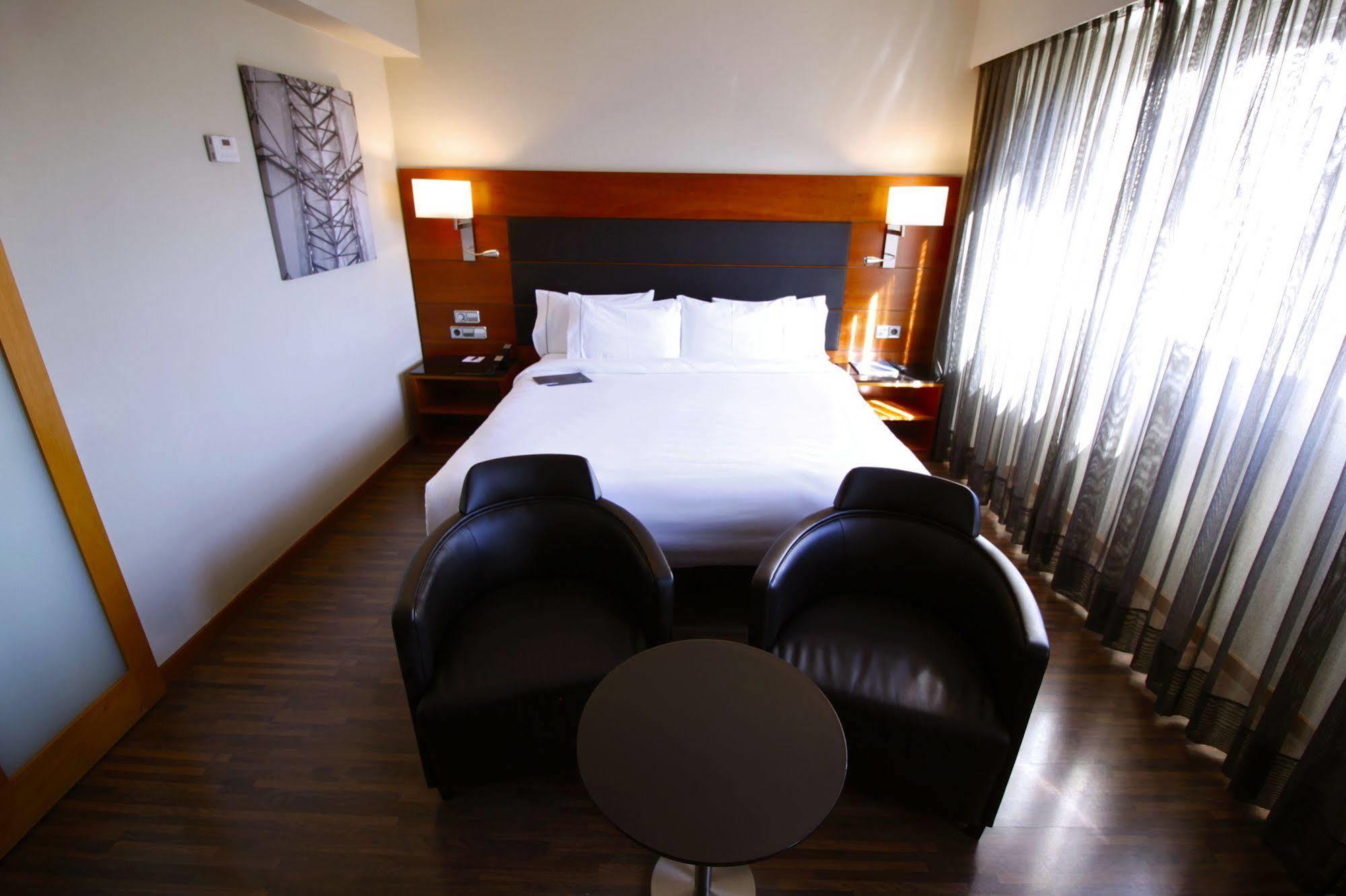Hotel Ac Carlton By Marriott Madri