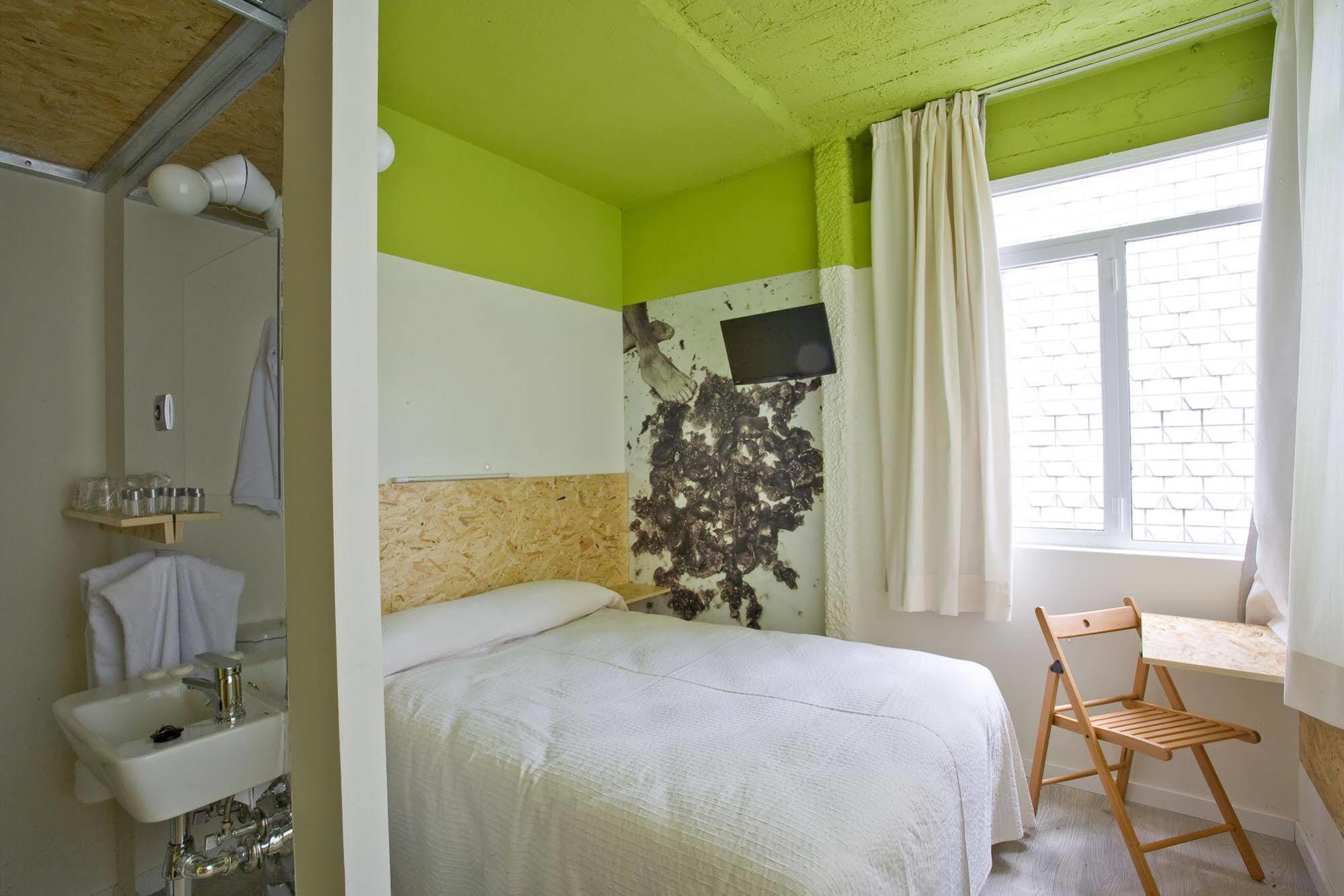 Guest house La De El Chaflan 3*
