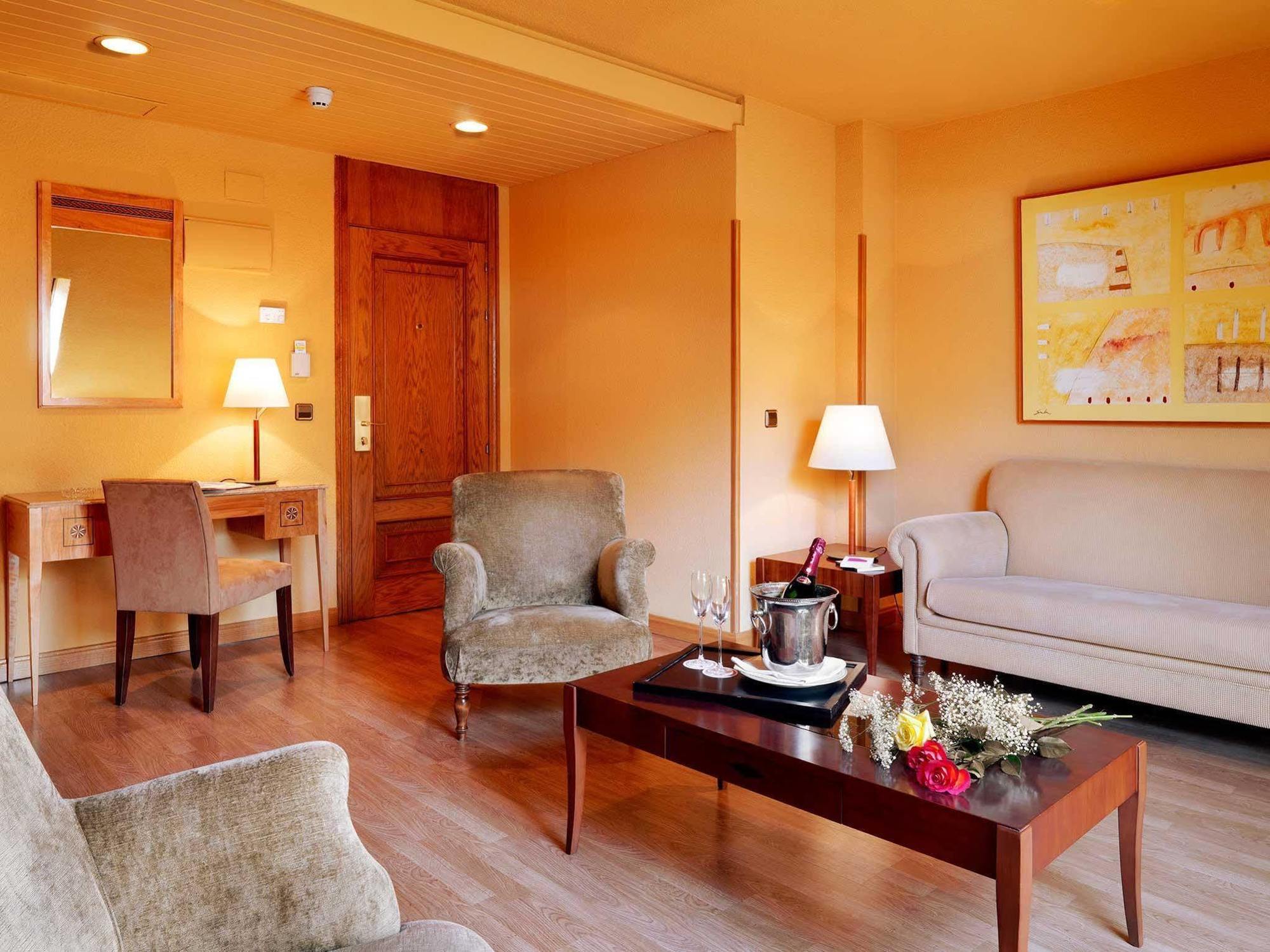 Hotel Eurostars Gran Via 4*