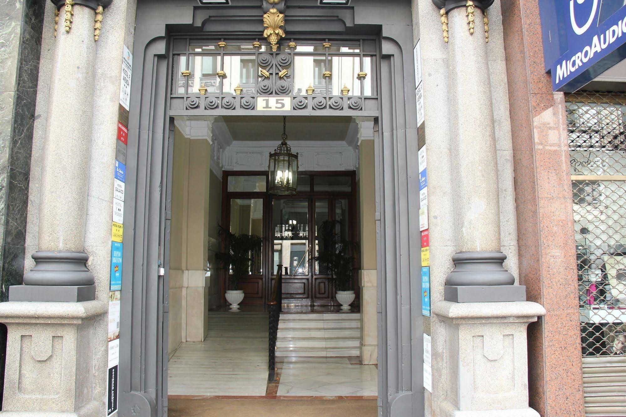 Guest house Splendid - Gran Via Madrid