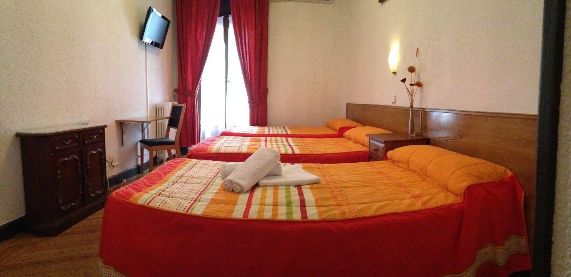 Aresol Guest house Madrid