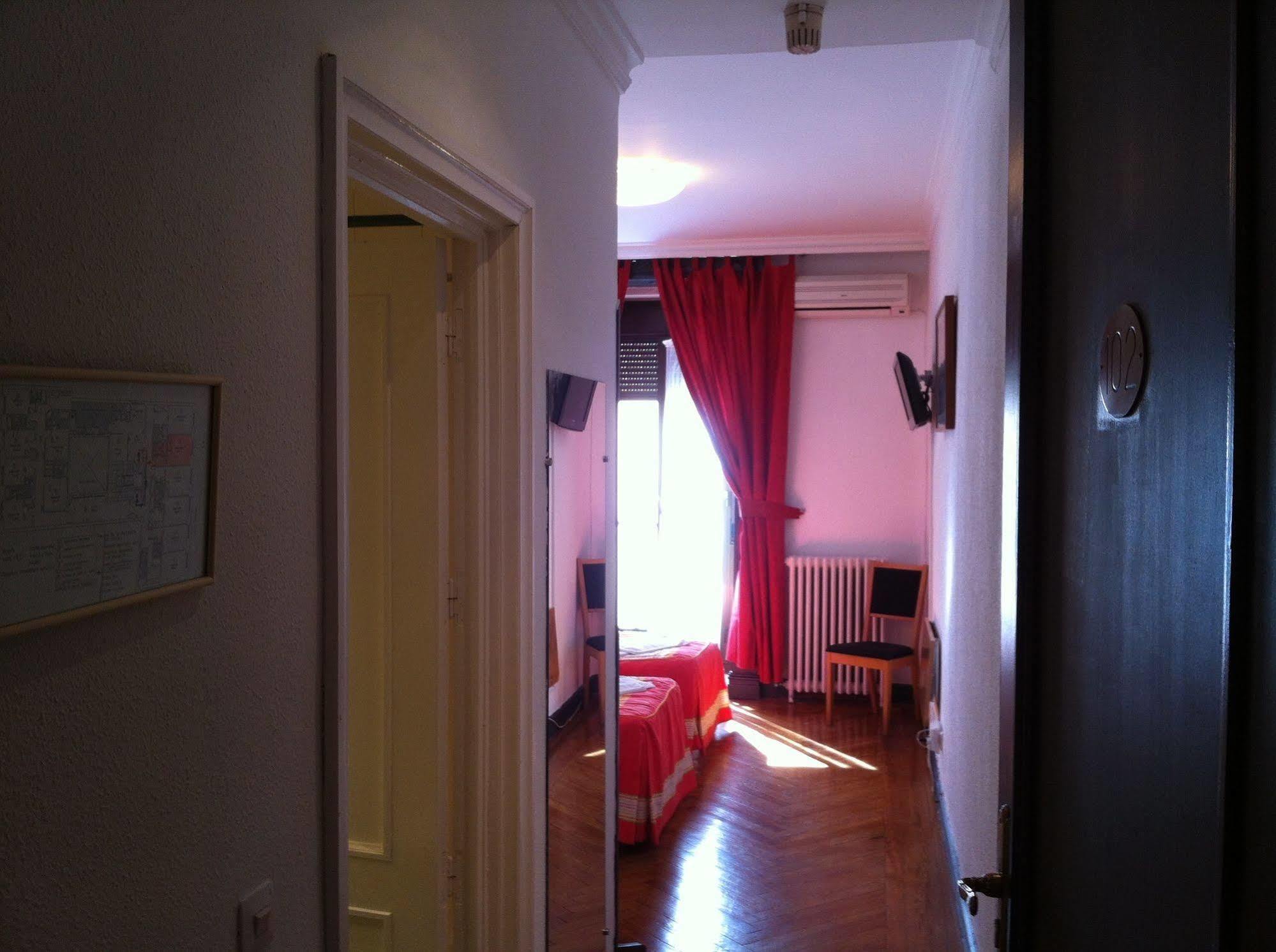 Aresol Guest house 2*