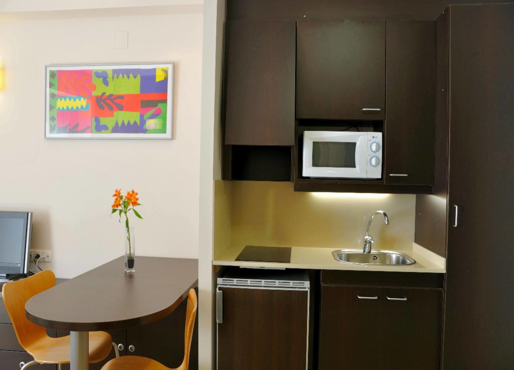 Apartment Residencia Universitaria Resa Erasmo Madrid