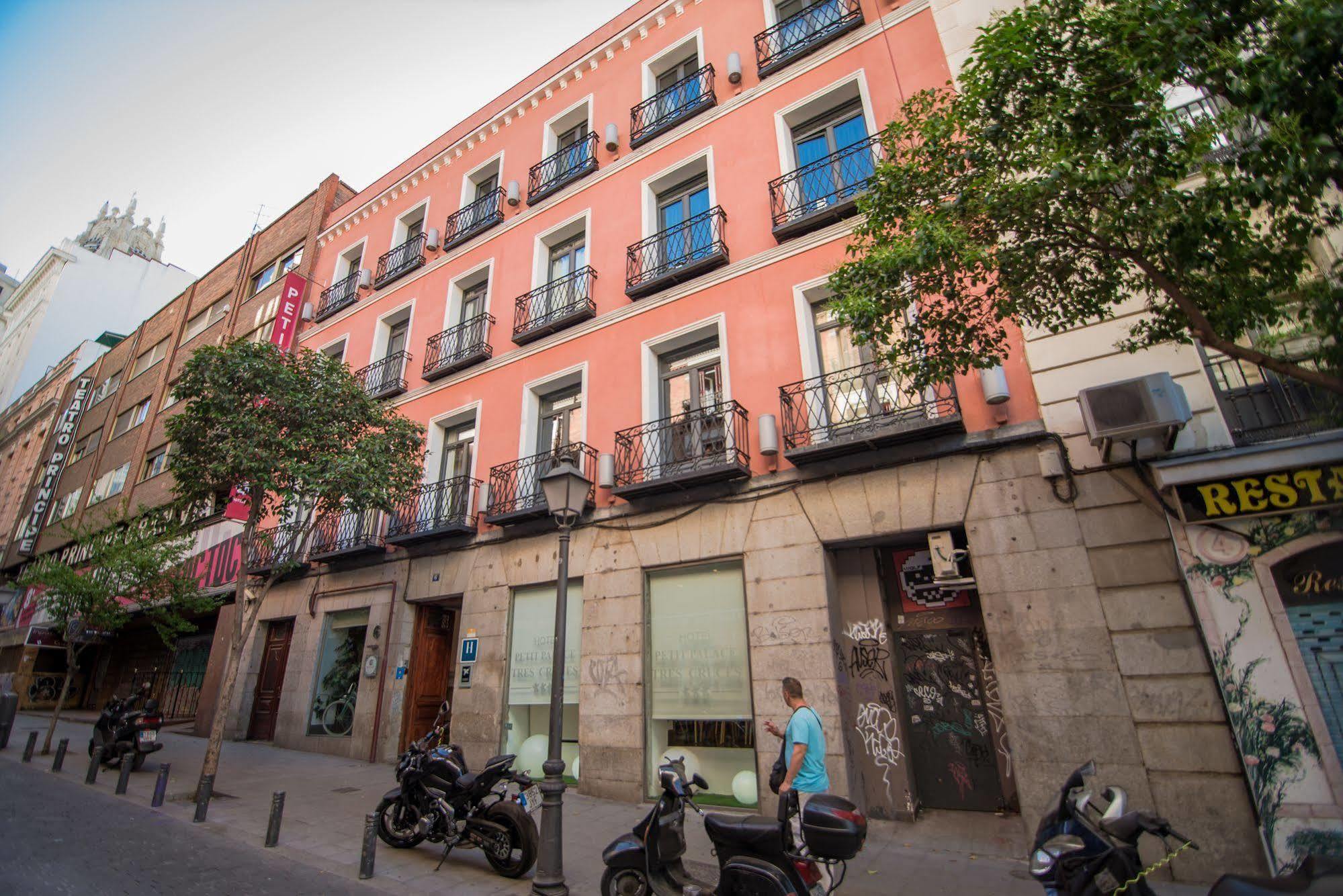 Petit Palace Tres Cruces Hotel Madri
