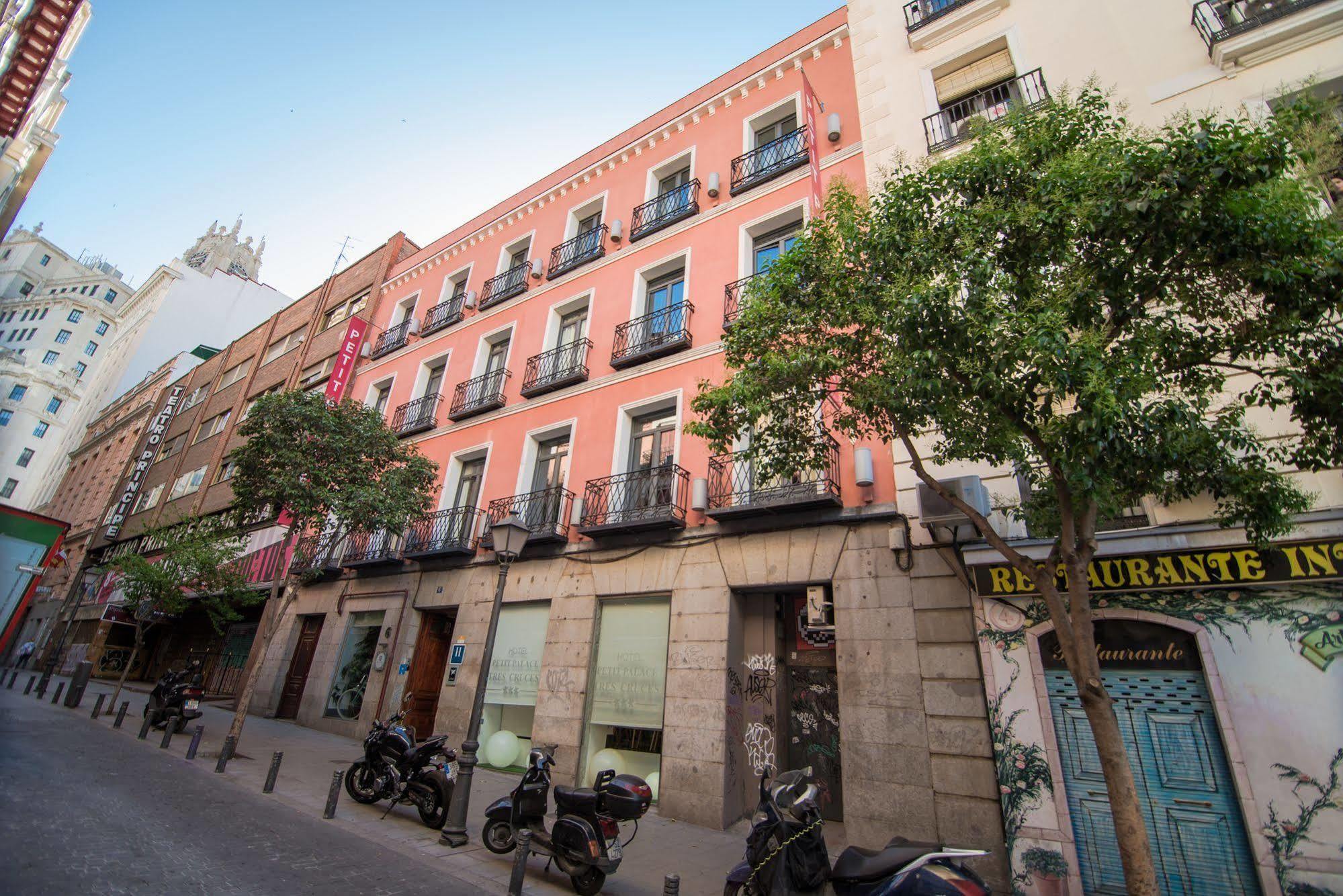 Hotel Petit Palace Tres Cruces Madri