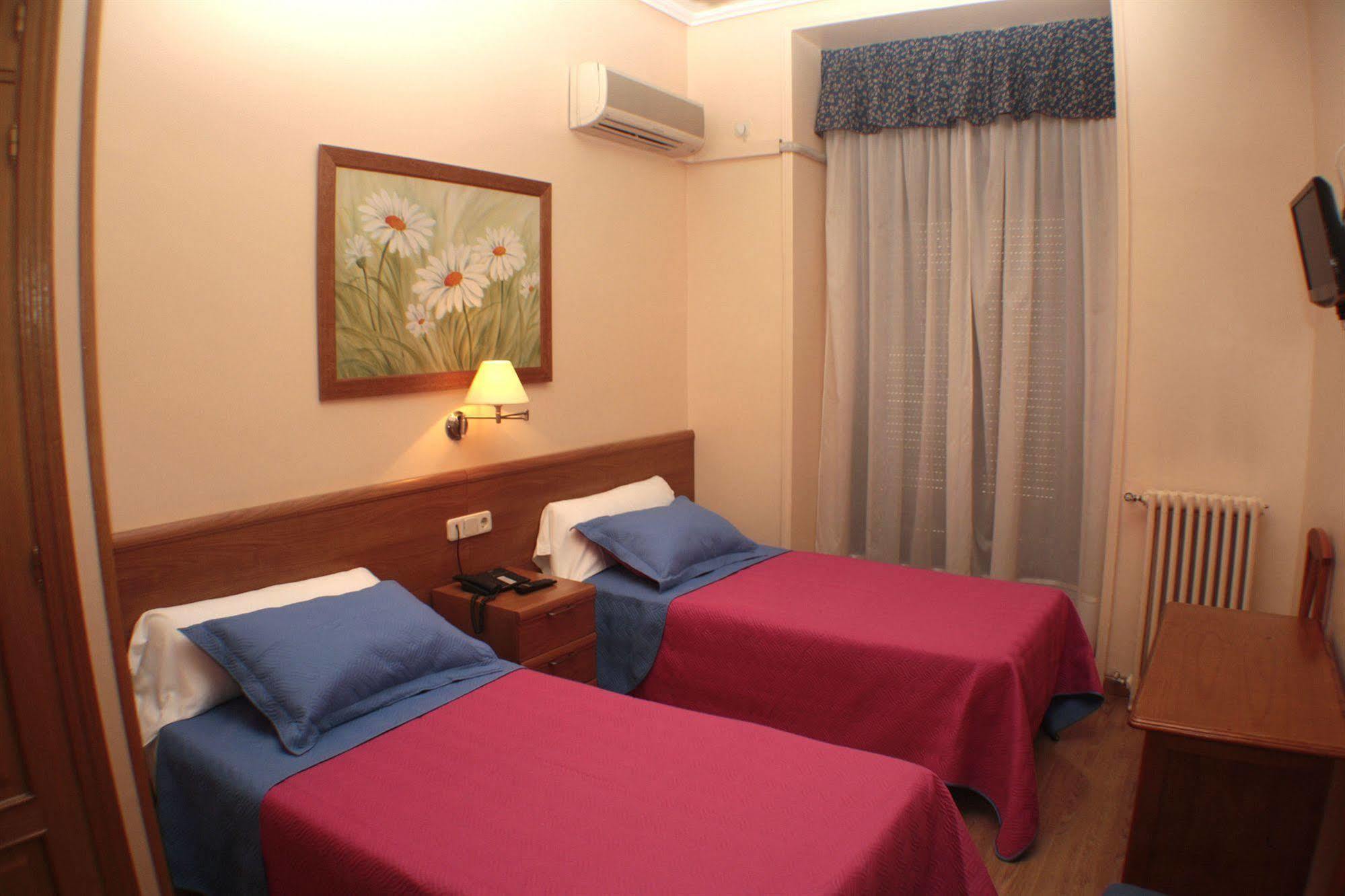 Santa Cruz Guest house Madrid