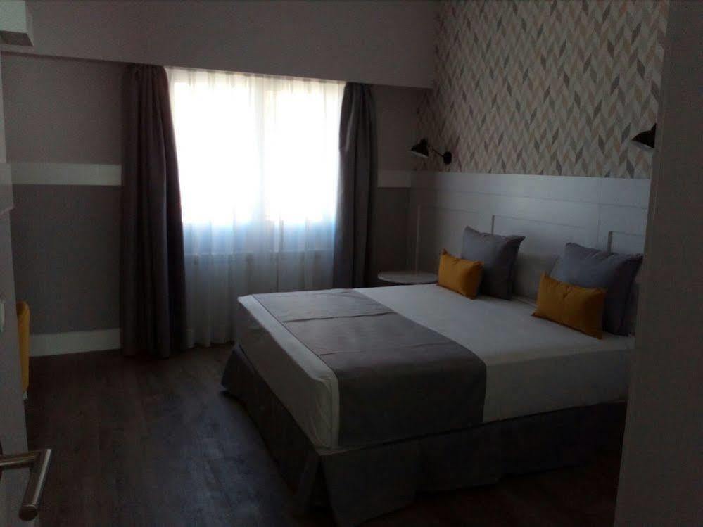 Bypillow Velazquez 45 Guest house Madrid