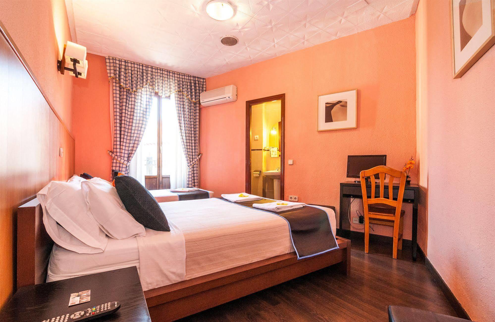 Guest house Gallardo 3*
