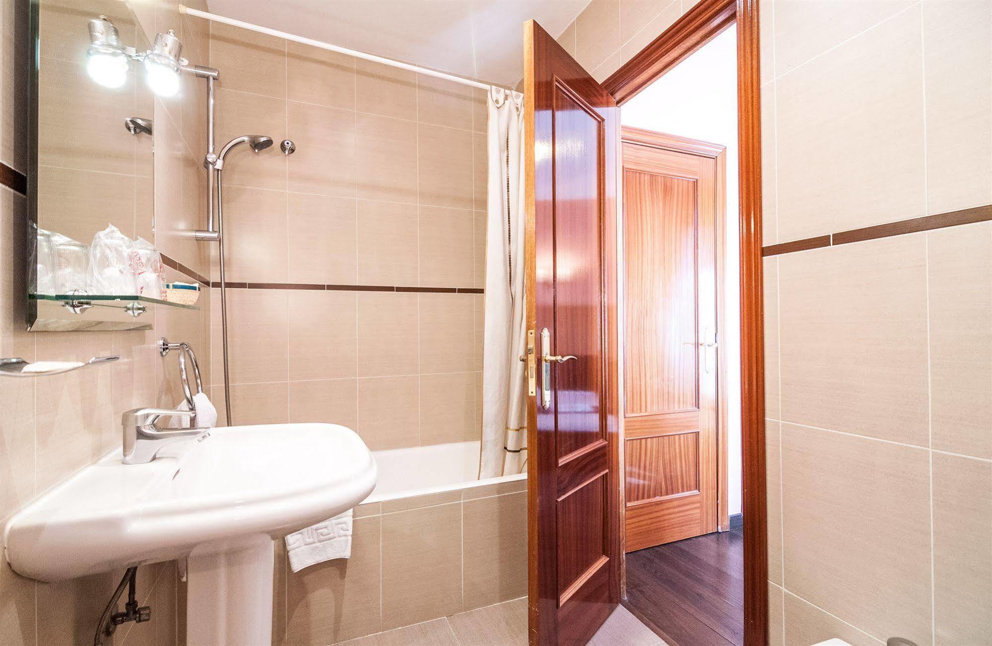 Guest house Gallardo 3*