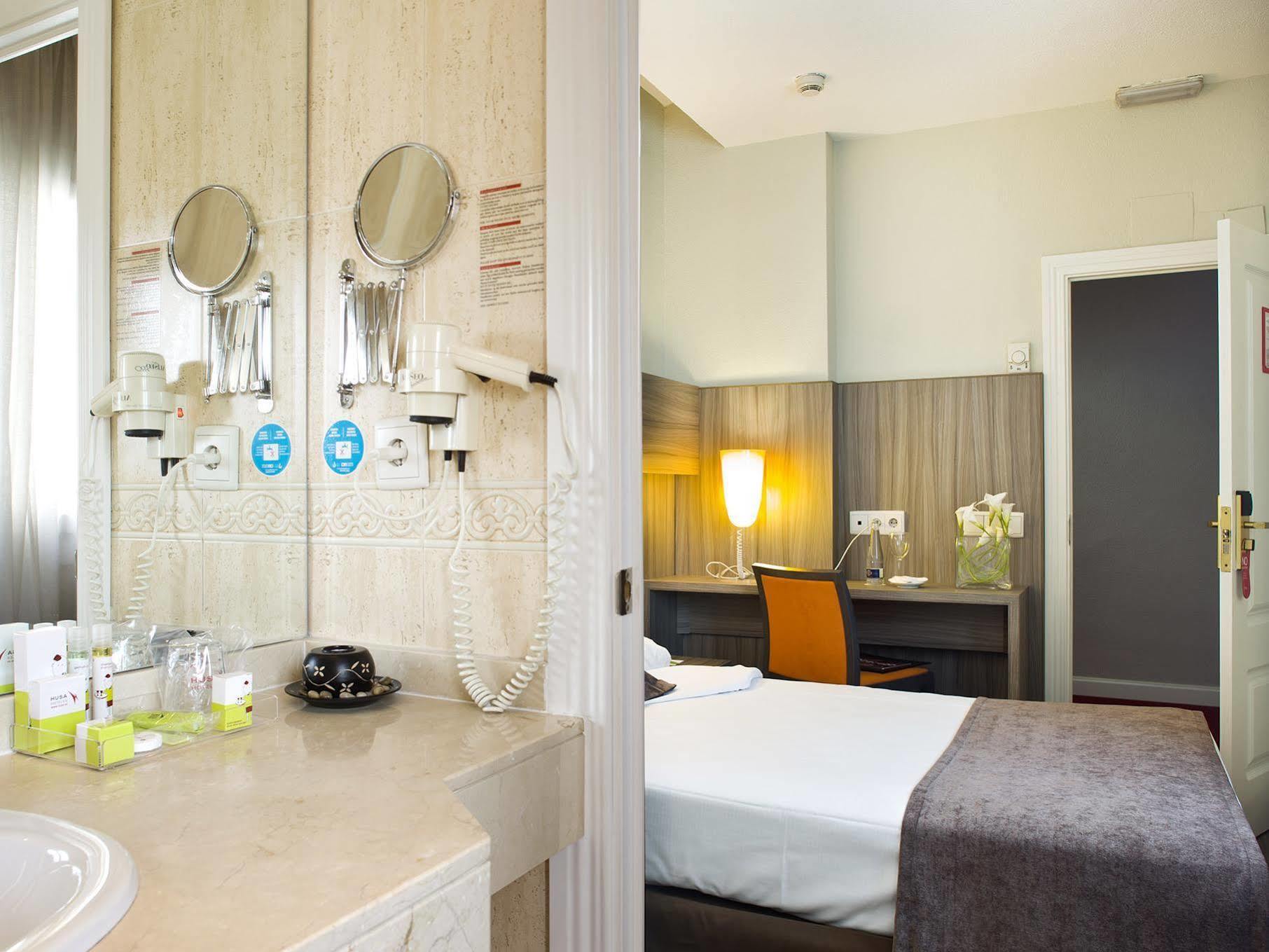 Hotel Serrano Madri