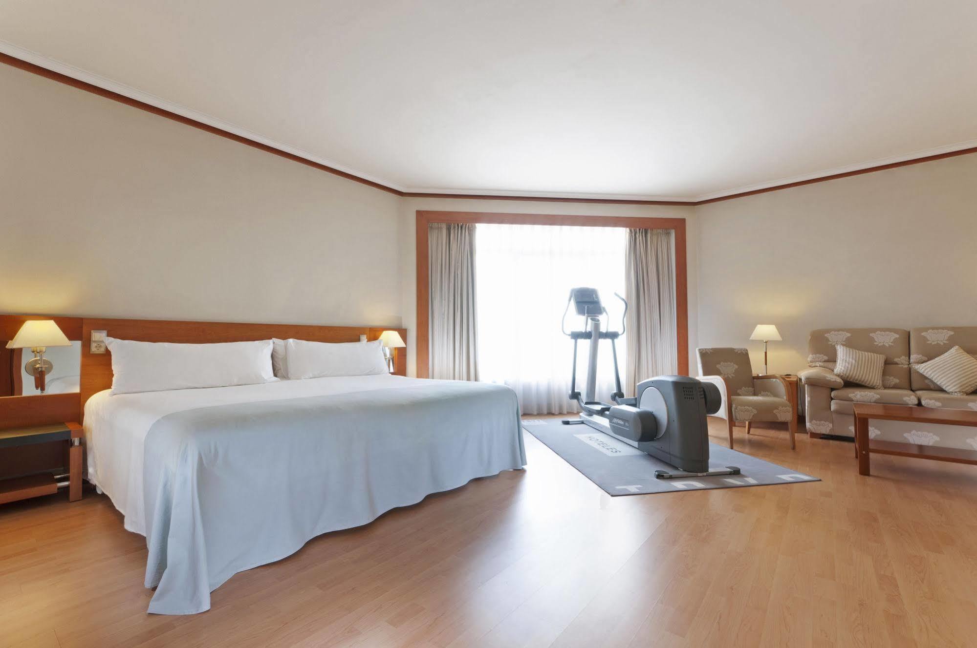 Hotel Plaza De Espana, Affiliated By Melia 4*