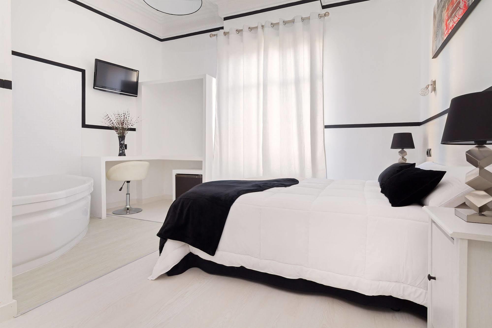Gran Via 63 Guest house 3*