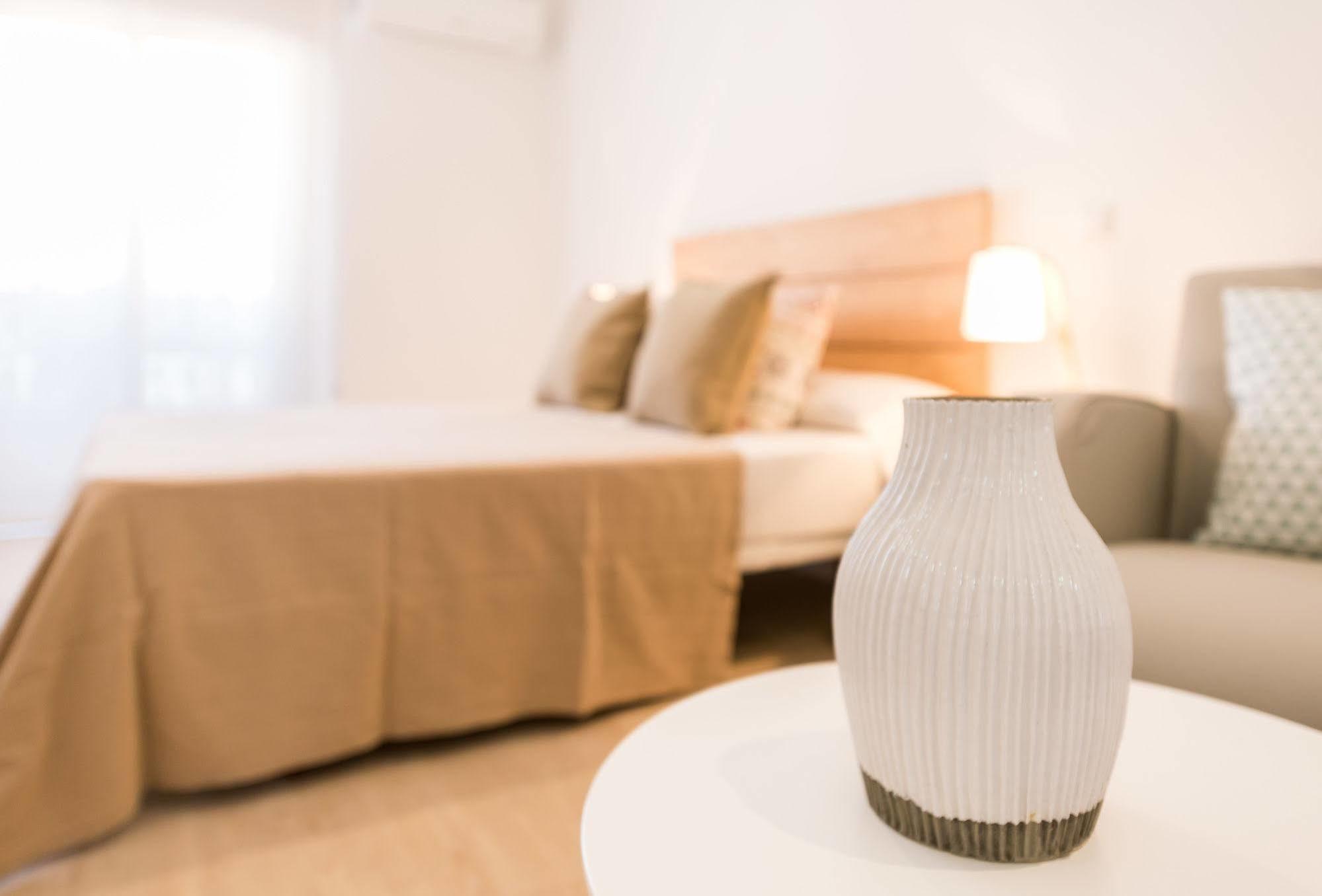 Apartahotel L&h La Latina Selection 3*