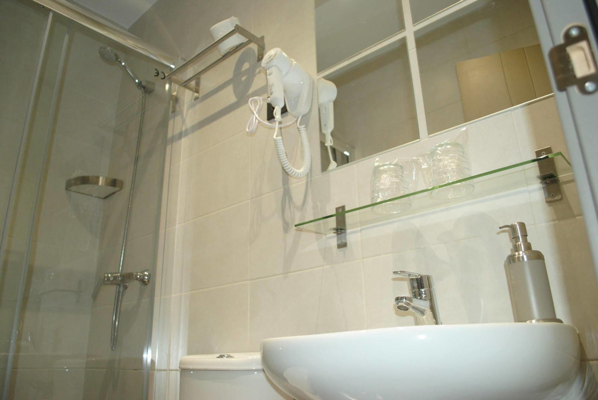 Fuencarral Guest house