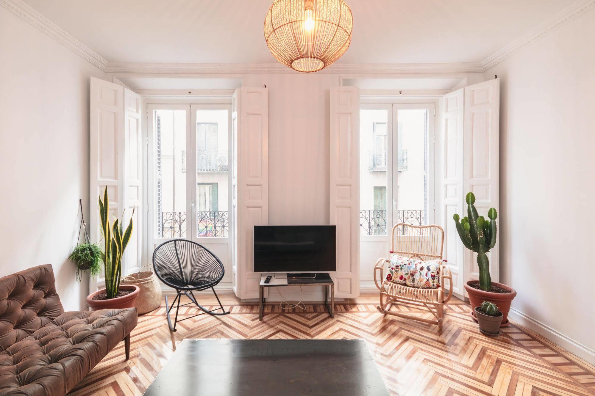 Fuencarral Apartment