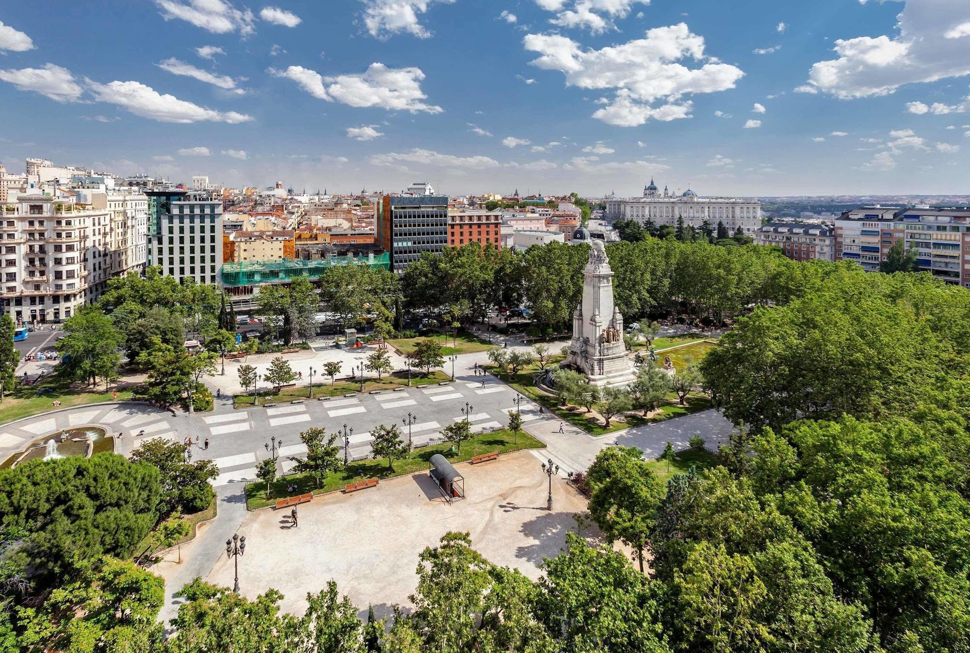 Hotel Barcelo Torre De 5*