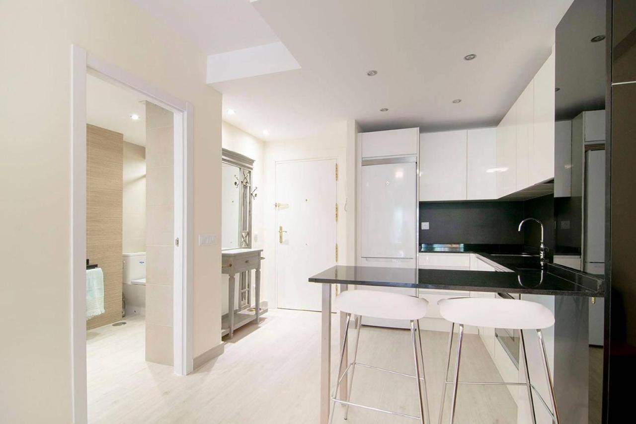 Apartment Beautiful Next To Santiago Bernabeu By Batuecas