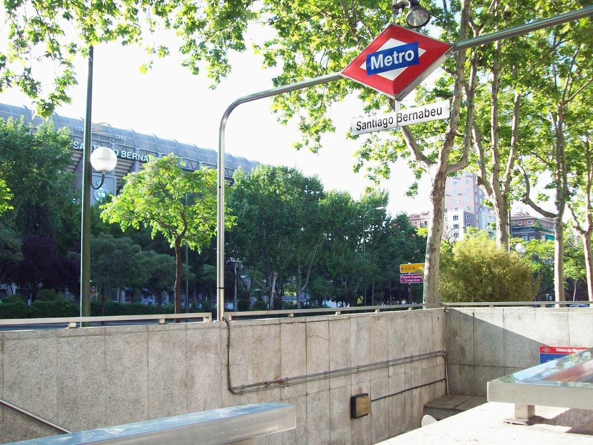 Beautiful Next To Santiago Bernabeu By Batuecas *