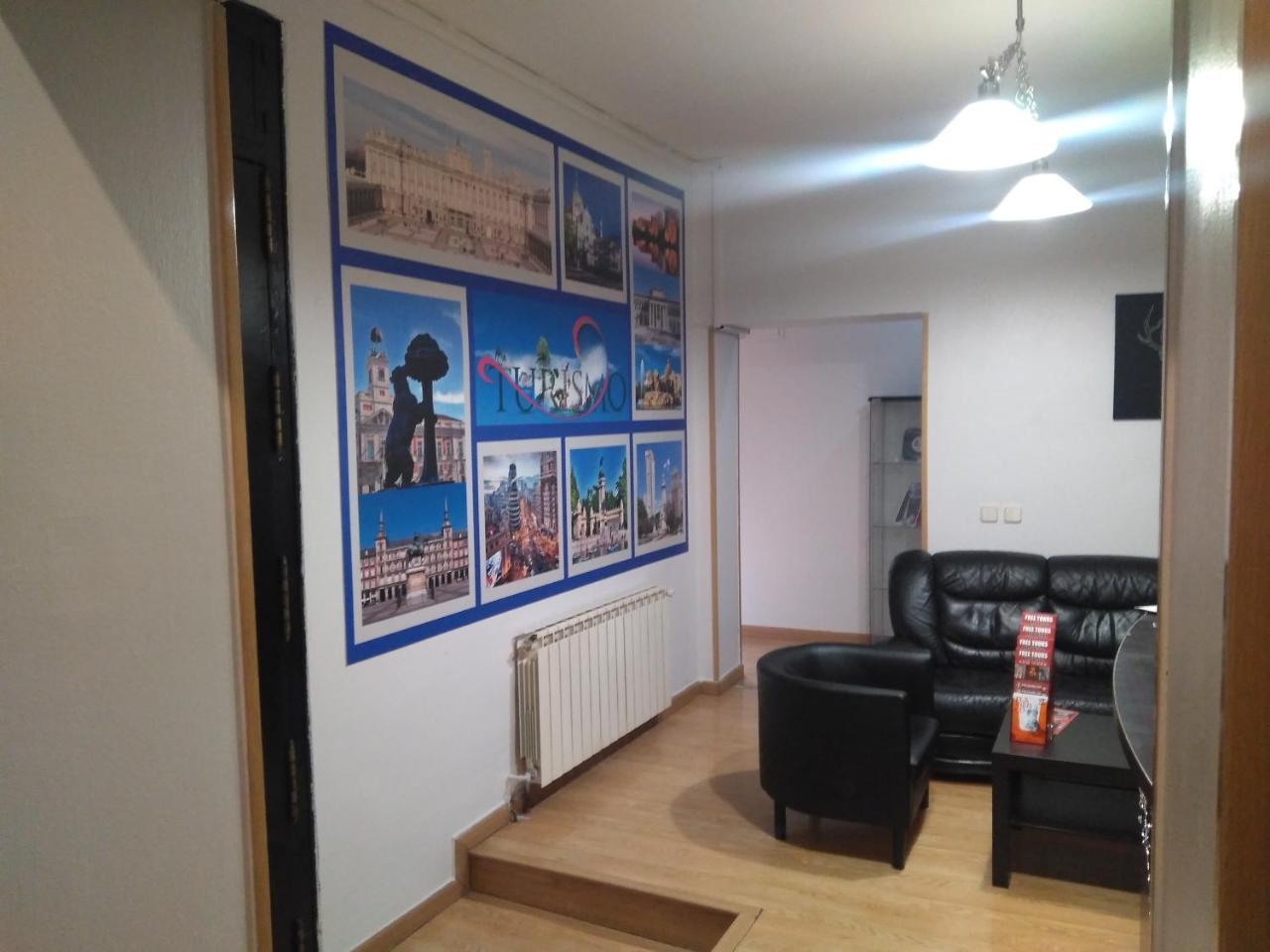 Village Multicolor Guest house Madrid