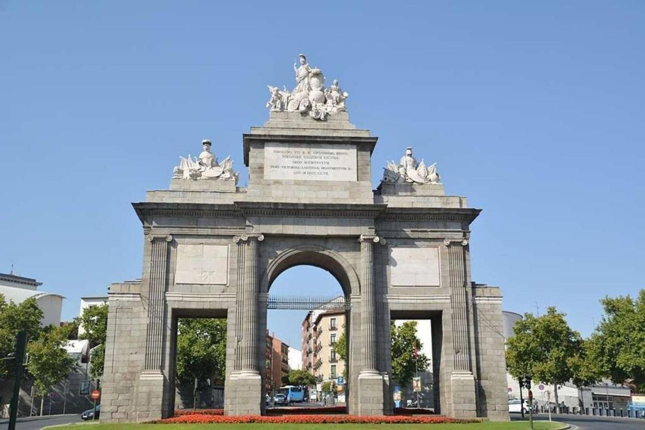 Silver Calle Toledo By Batuecas * Madrid
