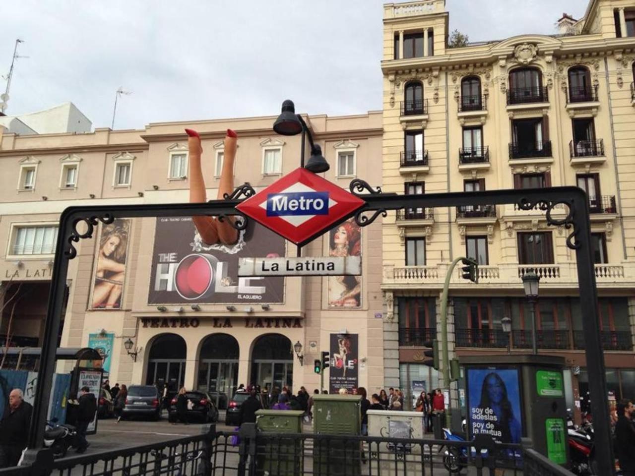 Five Windows To La Latina By Batuecas * Madri