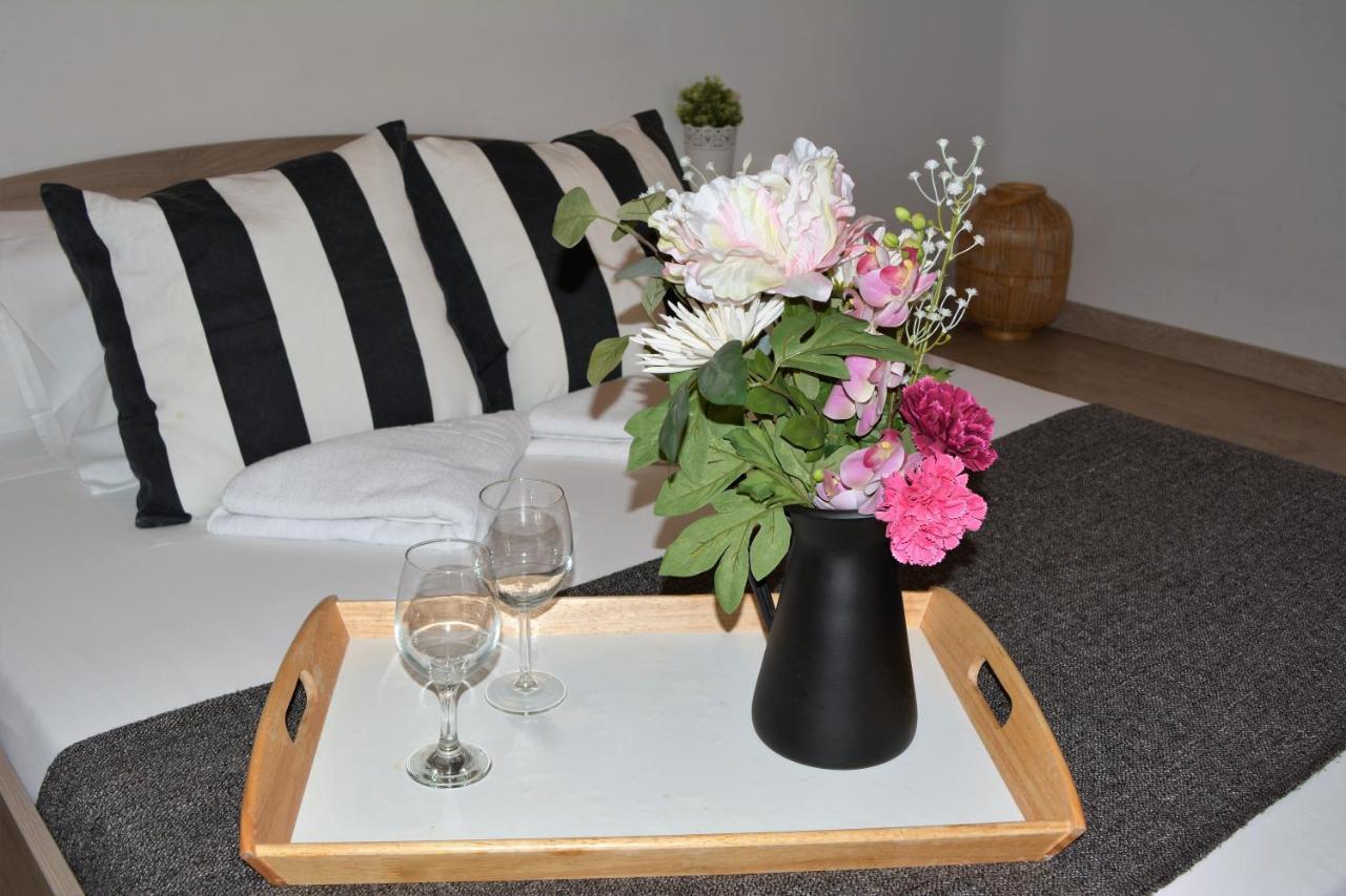Estudio Plaza Santa Cruz Apartment Madrid