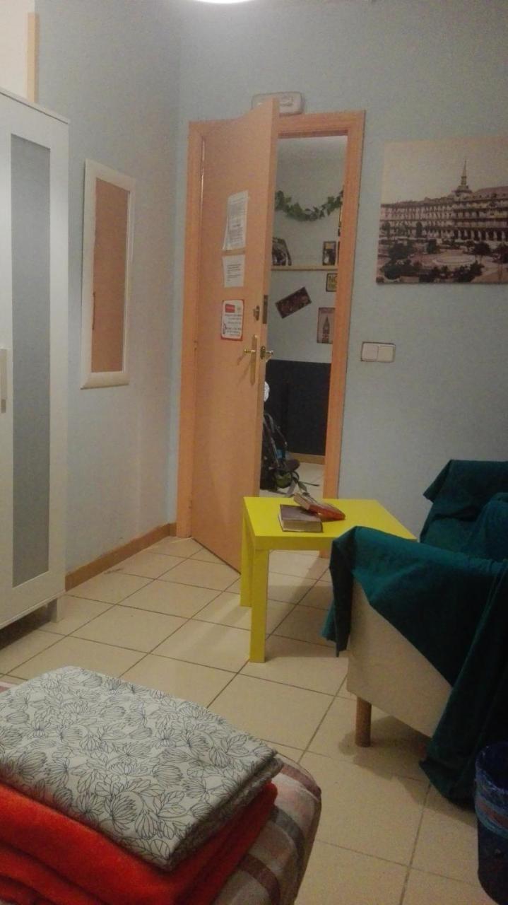 Hostel Grupo Rh - Hostel Madrid