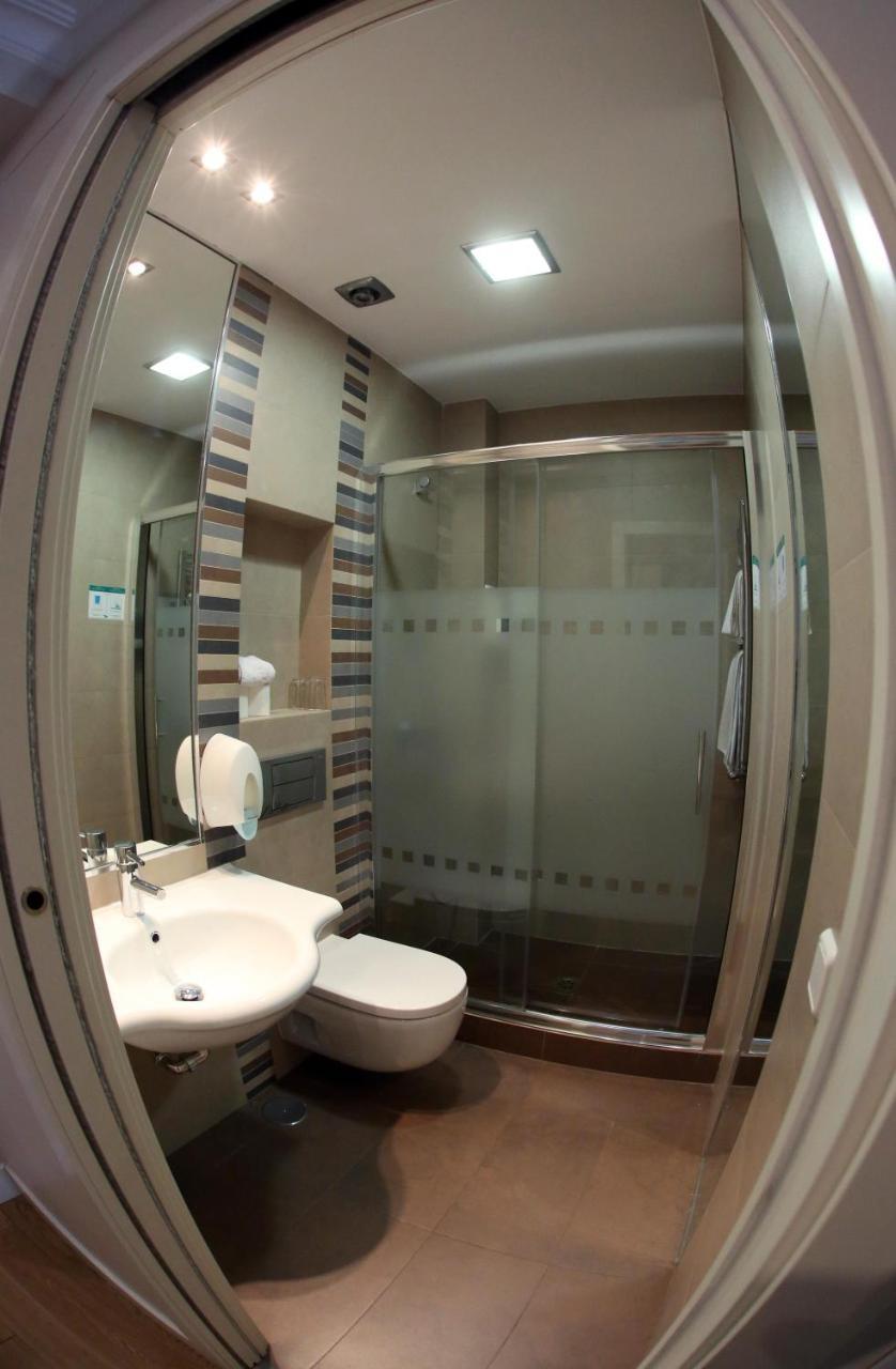 Sol Square Guest house Madrid