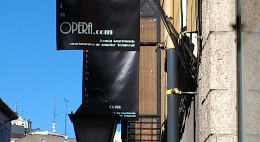 Livinginopera Escalinata Apartamento Madri