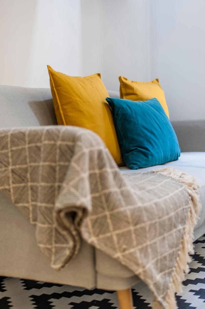 De Austrias -tradicion Con Estilo Moderno Apartment Madrid
