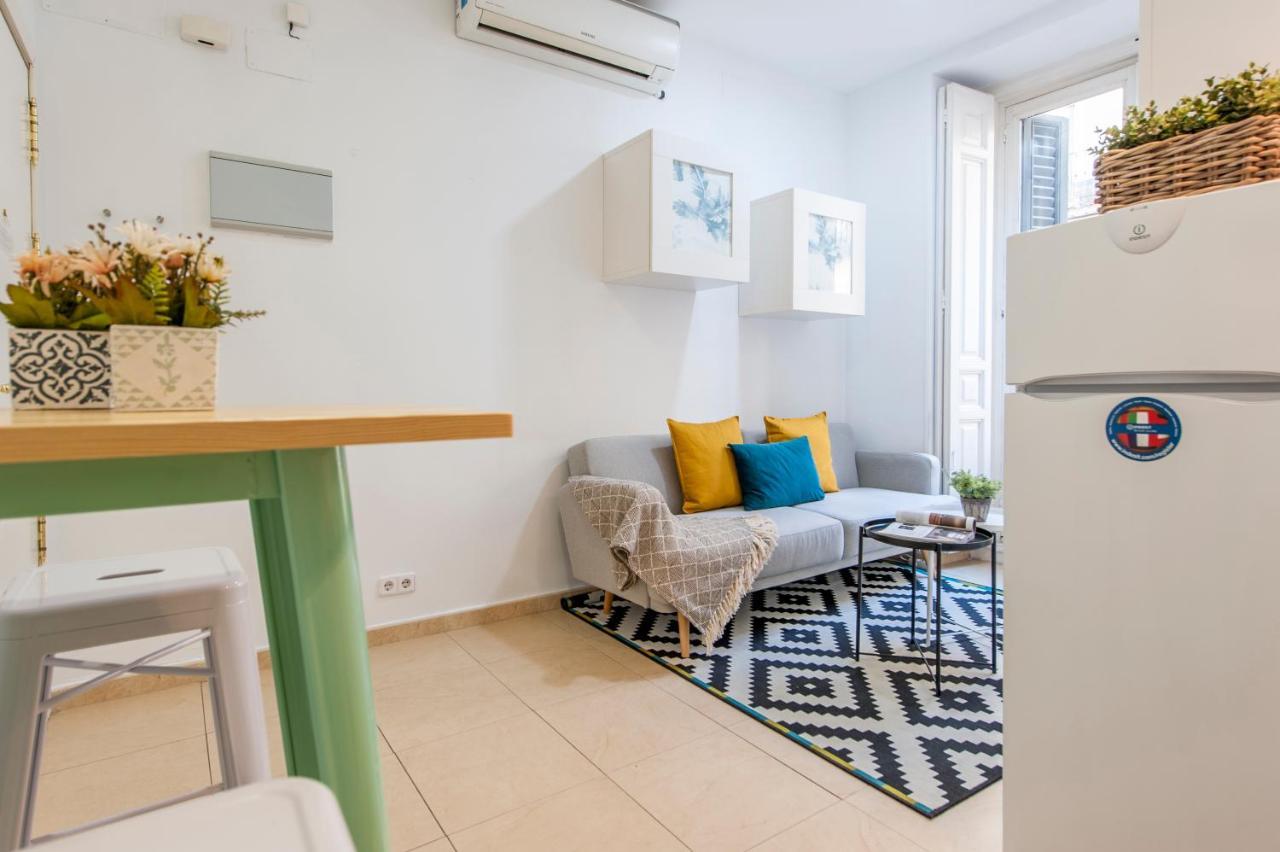 De Austrias -tradicion Con Estilo Moderno Apartment Madrid
