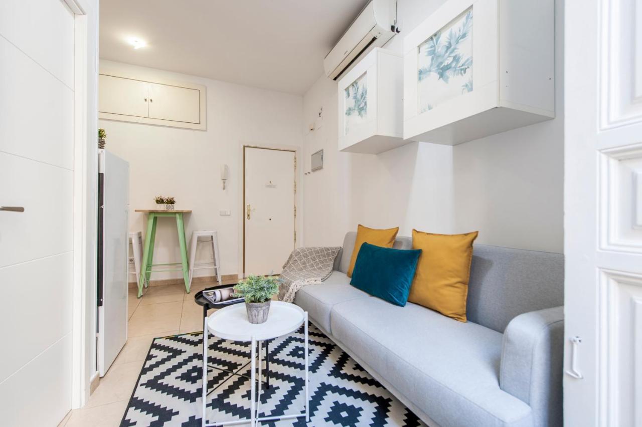 Apartment De Austrias -tradicion Con Estilo Moderno