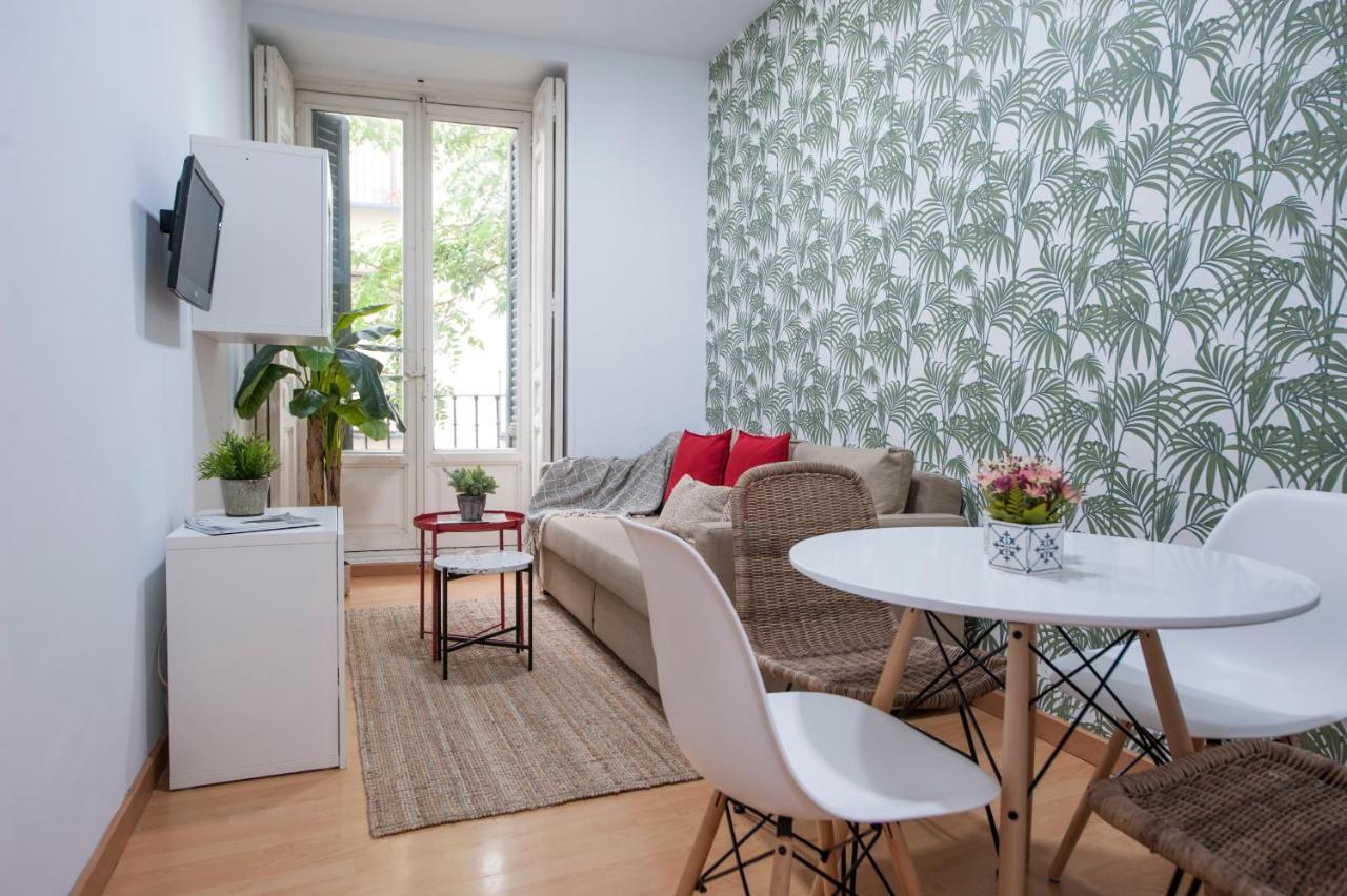 De Austrias -tradicion Con Estilo Moderno Apartment Madrid