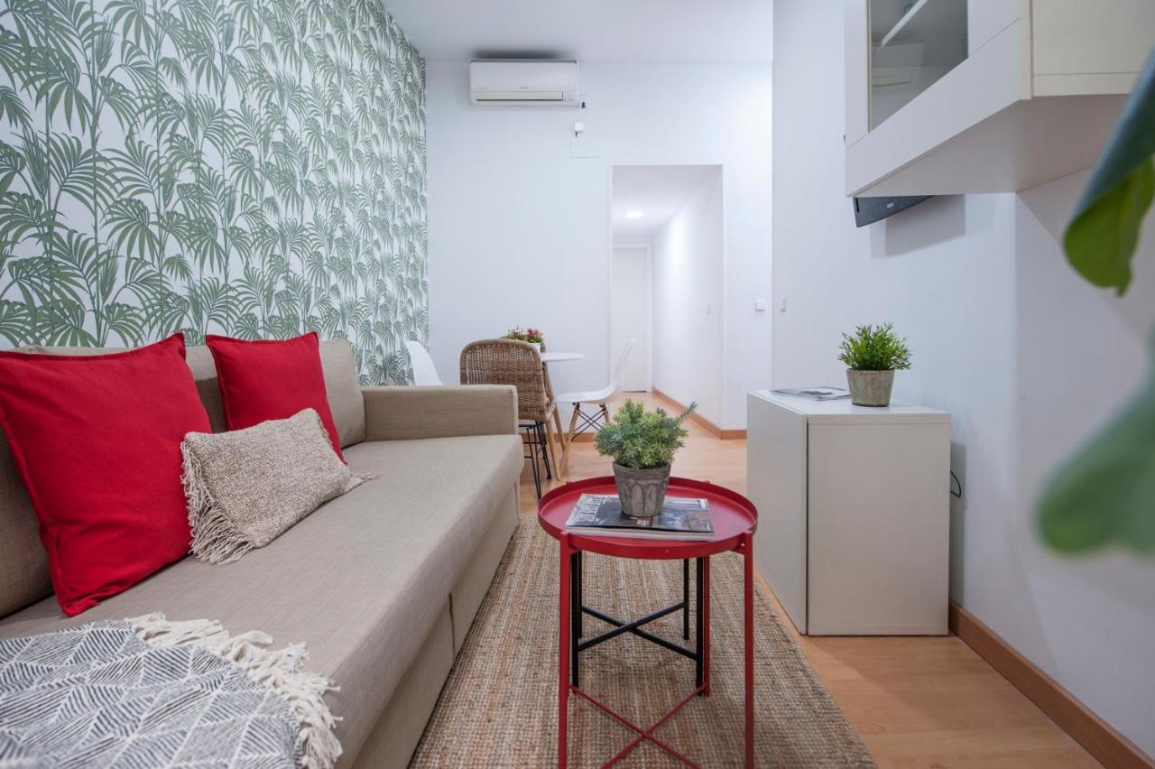 De Austrias -tradicion Con Estilo Moderno Apartment