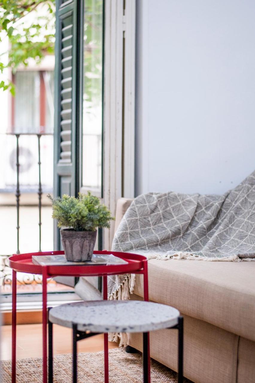 Apartment De Austrias -tradicion Con Estilo Moderno *