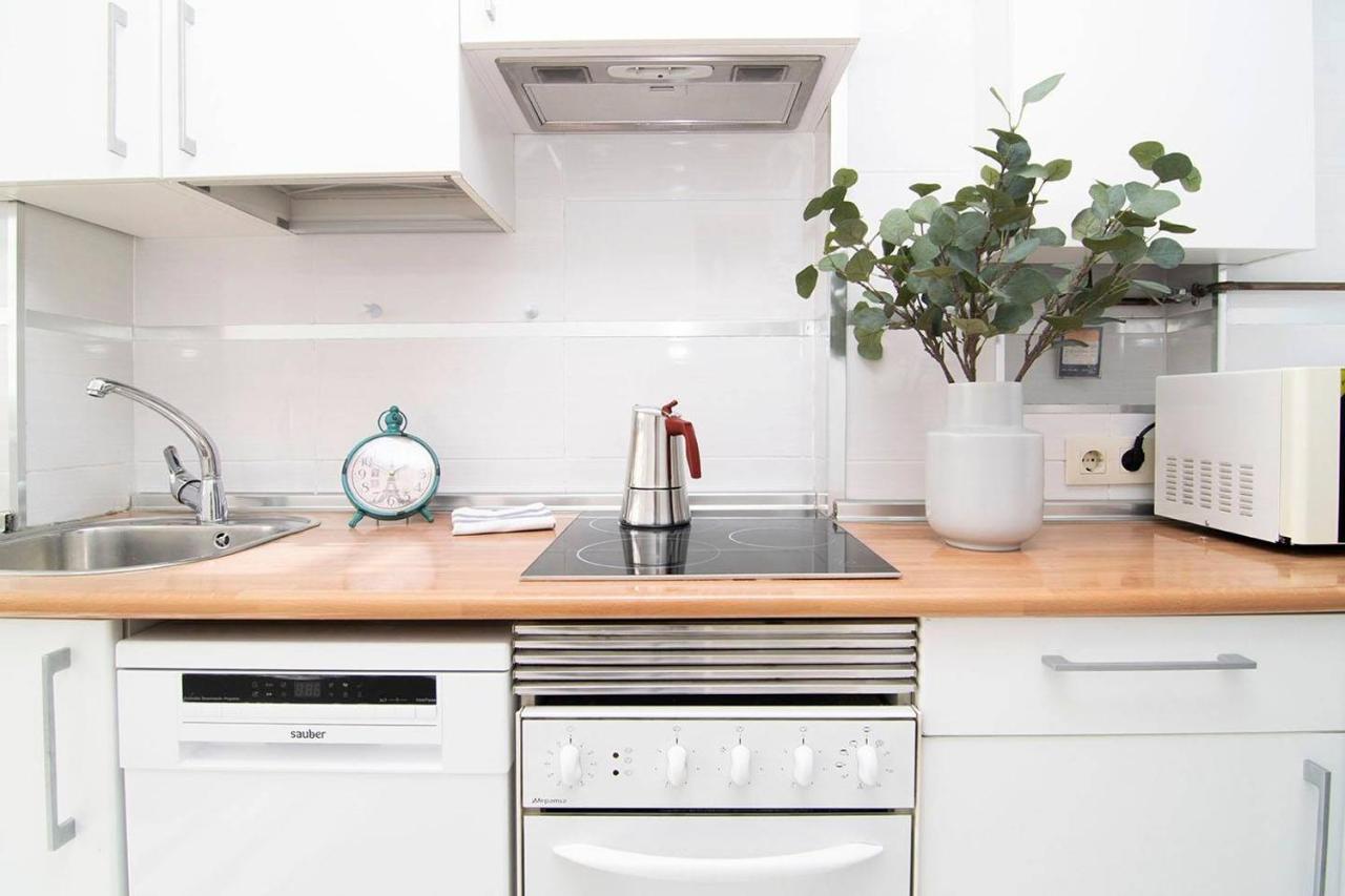 Apartment Sunny At The Foot Of Royal Palace By Batuecas Madrid