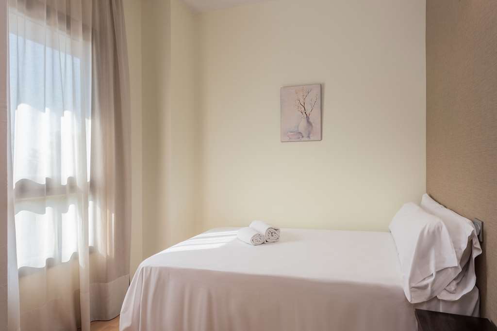 Airport Suites, Affiliated By Melia 2*