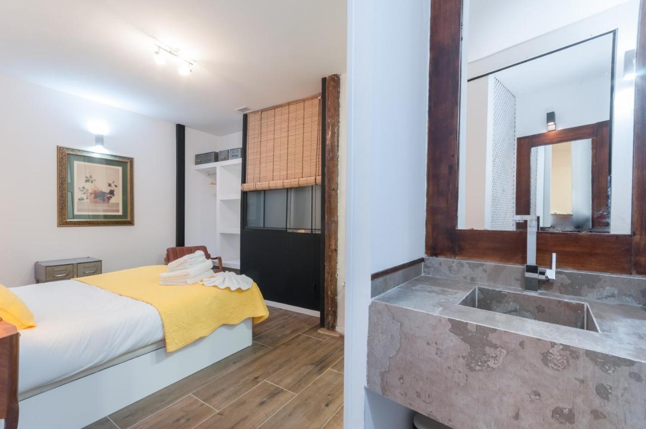Plaza De La Luna Apartment *
