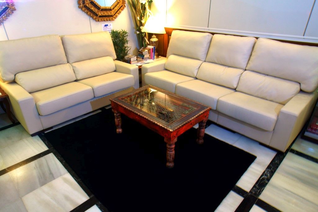 Hospedium Condes Hotel