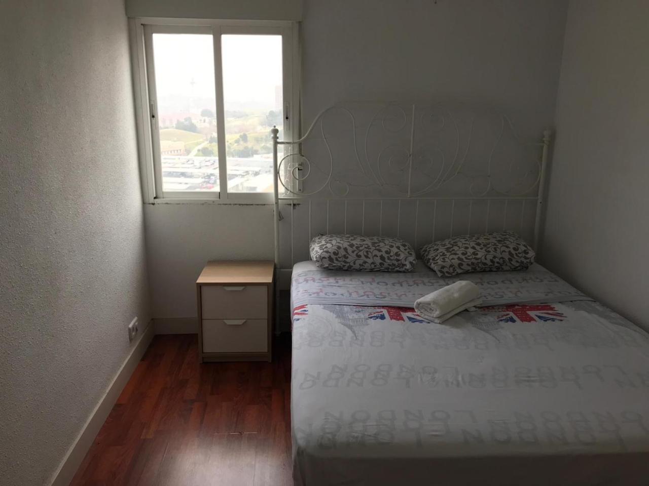 4 Avenida De Buenos Aires Apartment Madrid