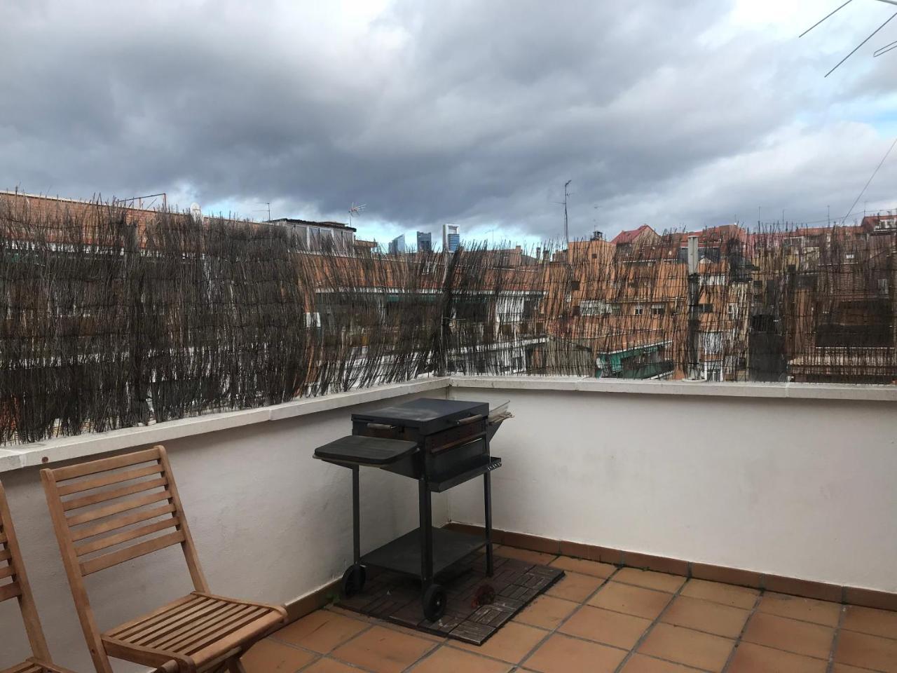 25 Calle De Bustillo Del Oro Apartment