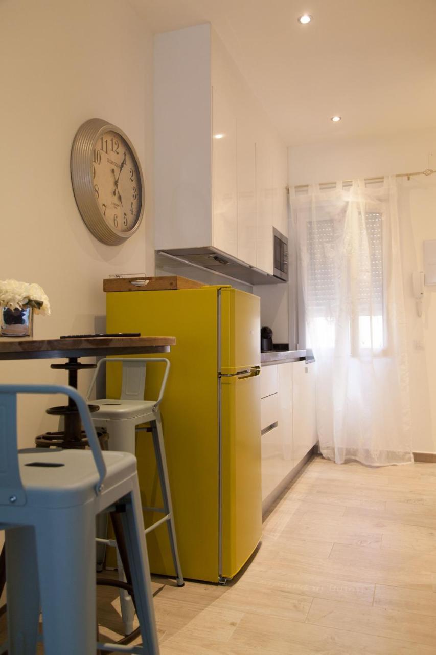 Garcia Paredes Solo Adultos Apartment Madrid
