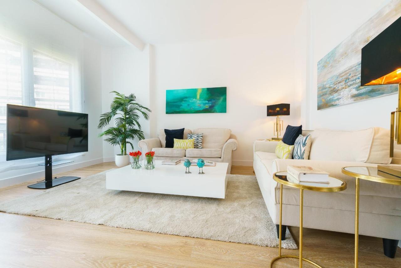 Club Antonia Merce Apartment *
